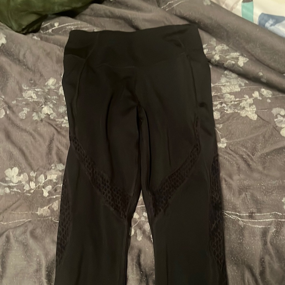 Nike Dri Fit leggings with Mesh. Women’s small.